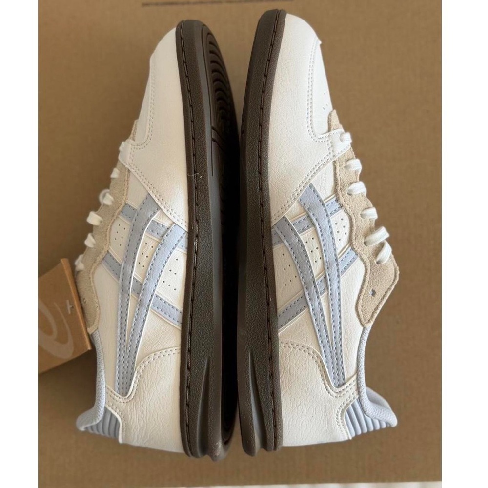 Asics Skyhand OG Sneakers in White Blue Fade, Size 6.5 Women / 5 Men - Picture 8 of 10